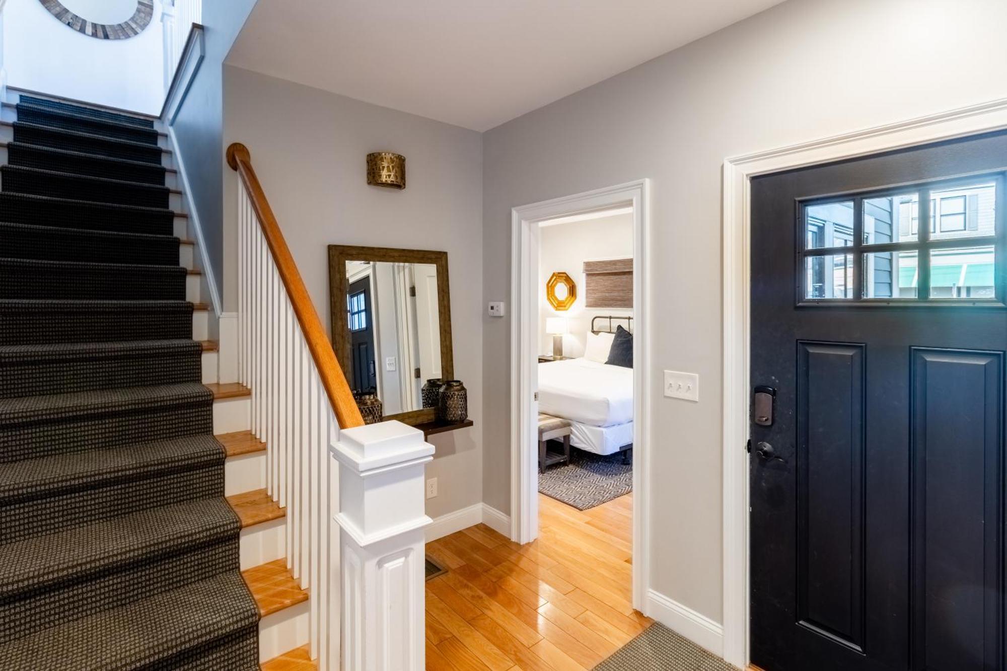 The Newport Lofts - 595 Thames Street Villa ภายนอก รูปภาพ
