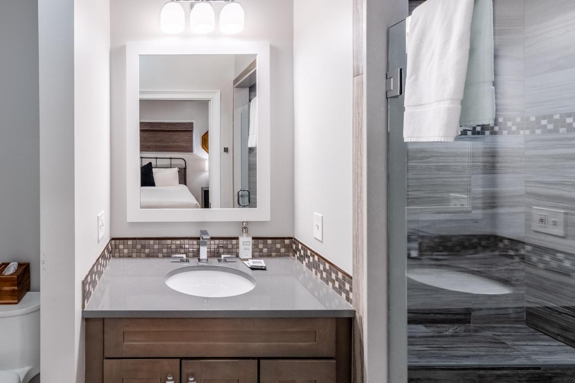 The Newport Lofts - 595 Thames Street Villa ภายนอก รูปภาพ