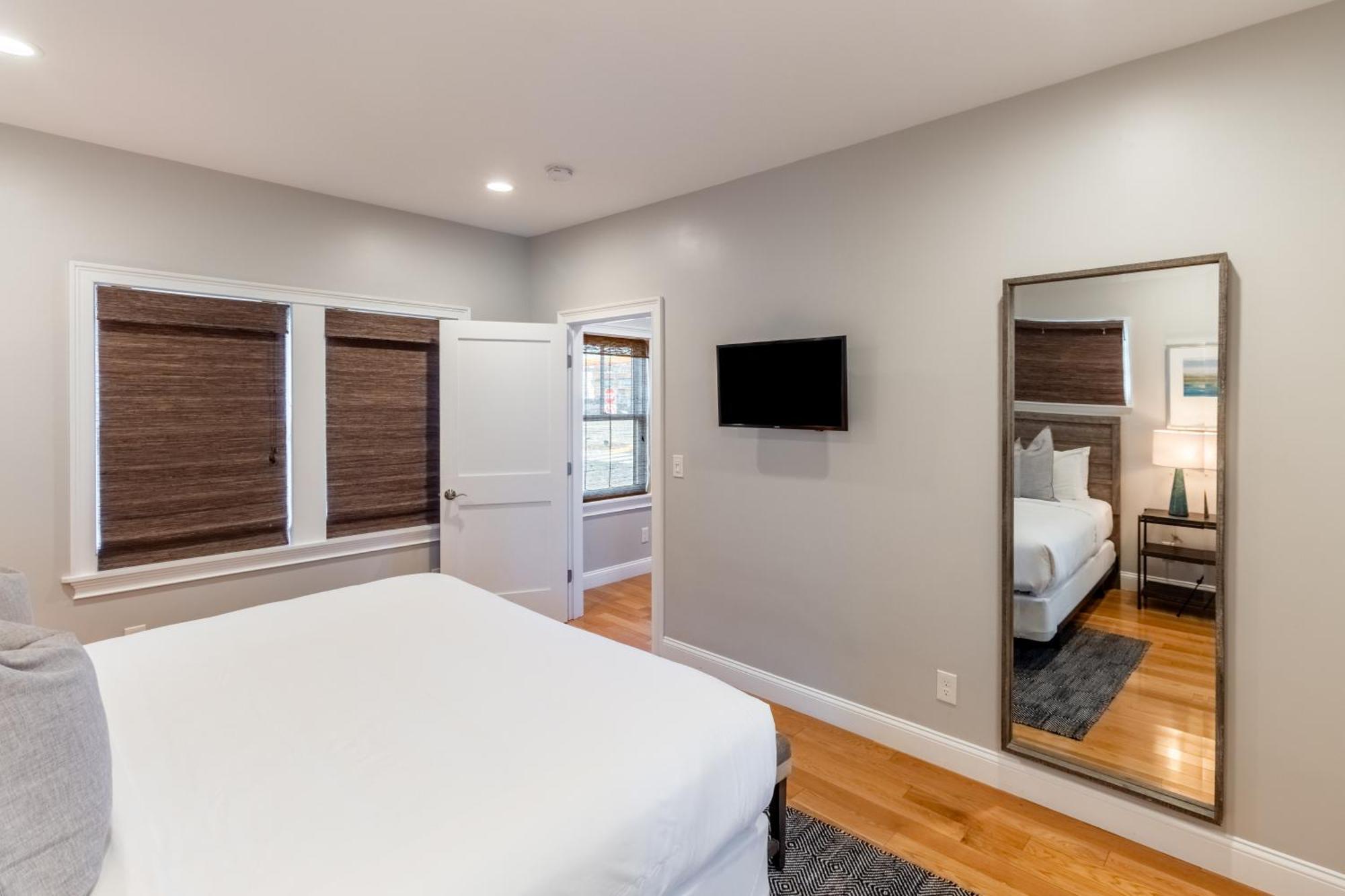 The Newport Lofts - 595 Thames Street Villa ภายนอก รูปภาพ